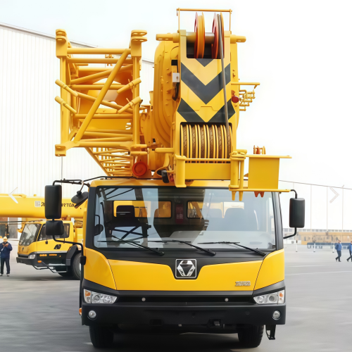 XCMG QY70K-I Truck Crane