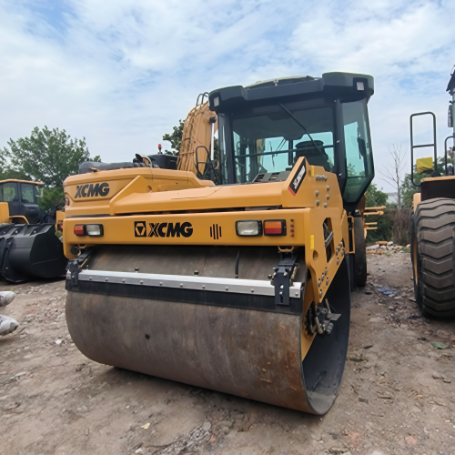 XCMG XD143 Road Roller